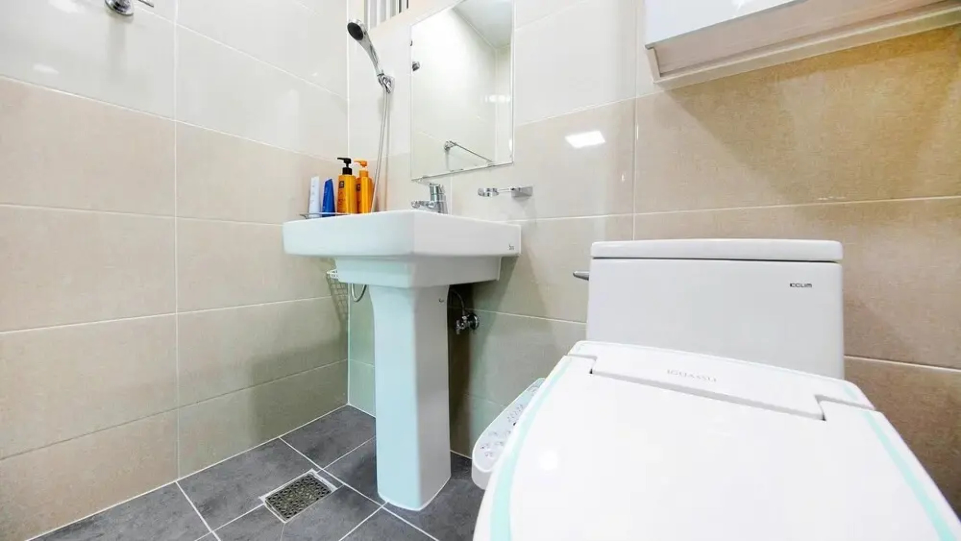 Samcheok Flower Pension