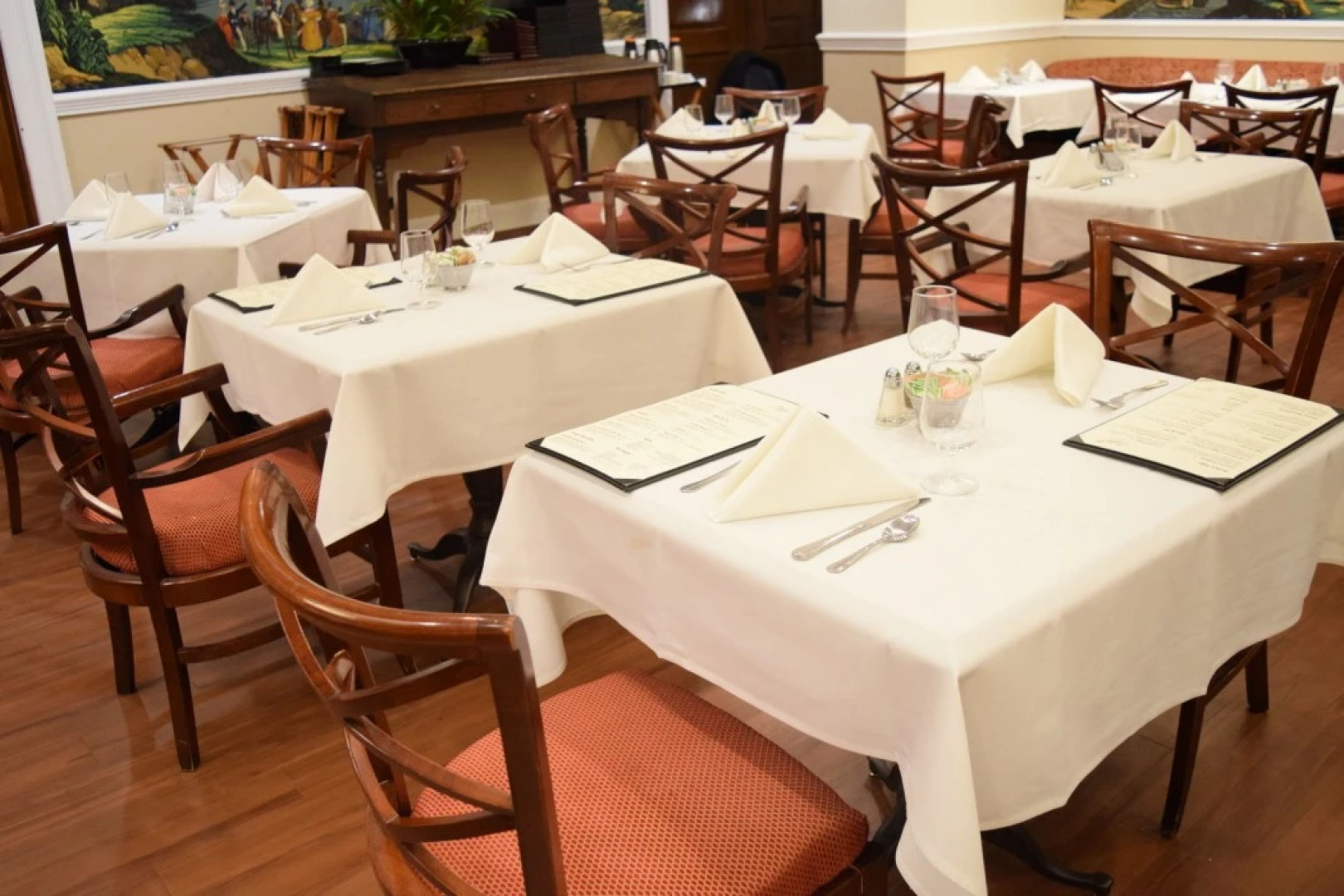 The Drake Oak Brook, Autograph Hotels