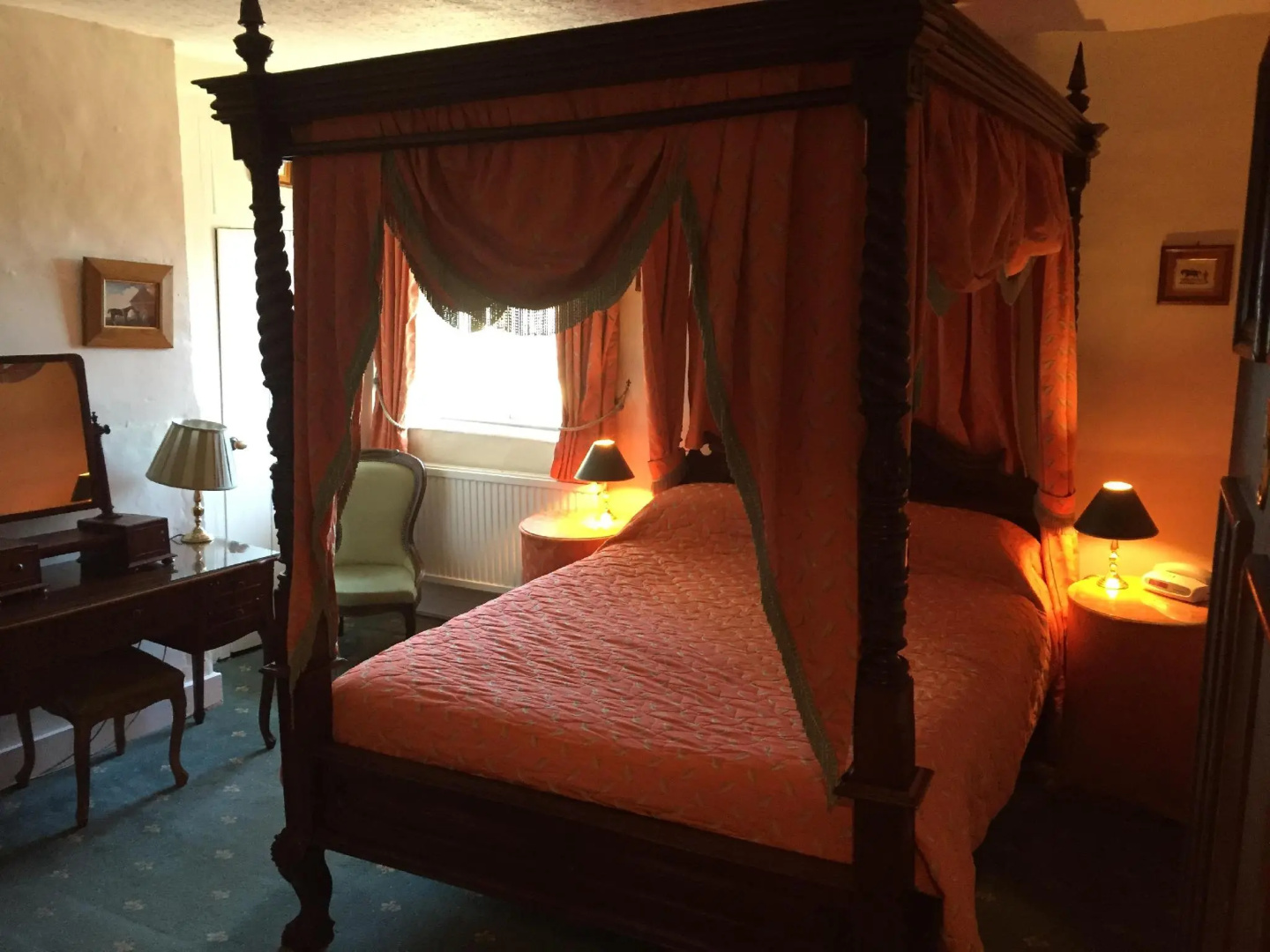 Cross Keys Hotel