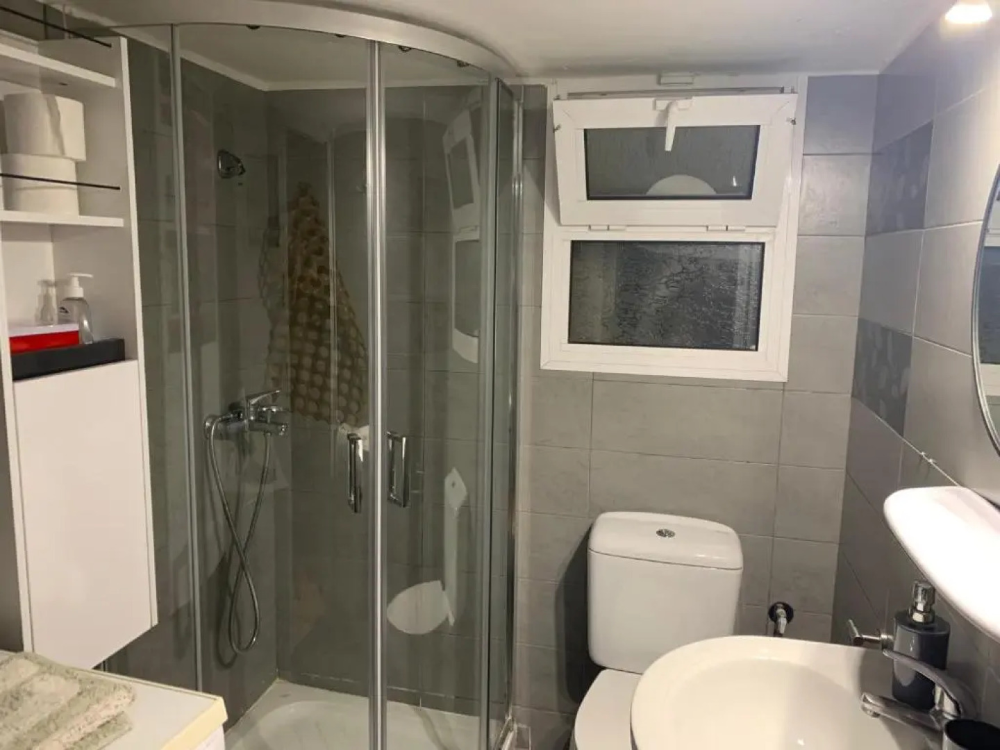 Awesome Home 3' from Metro (M3) Station Agia Paraskevi