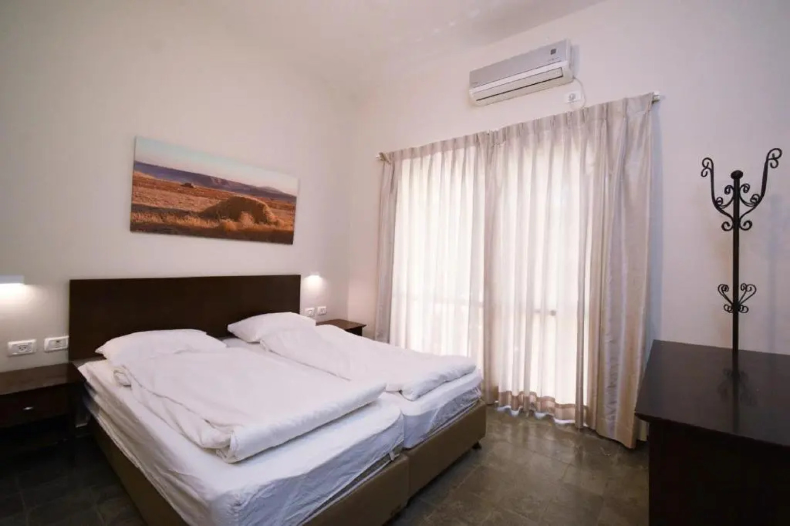 Kibbutz Tiratzvi - Country Lodging