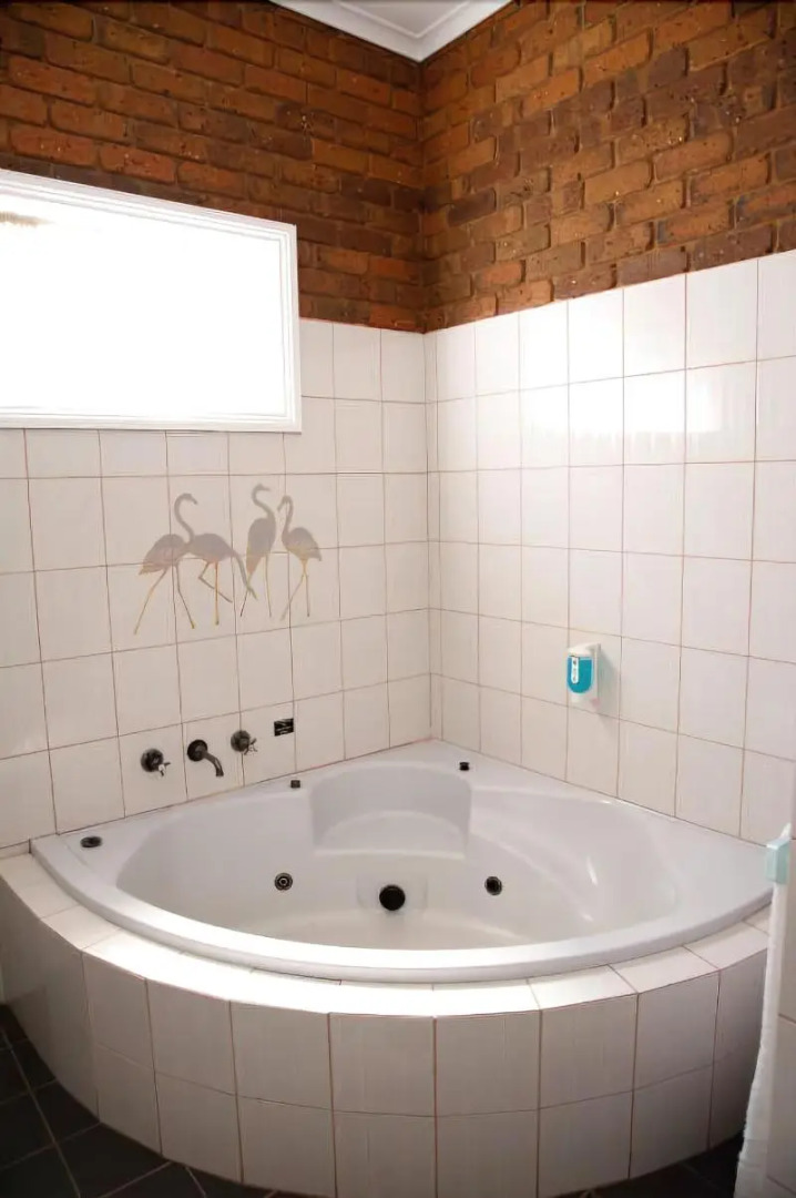 The Charles Sturt Motor Inn