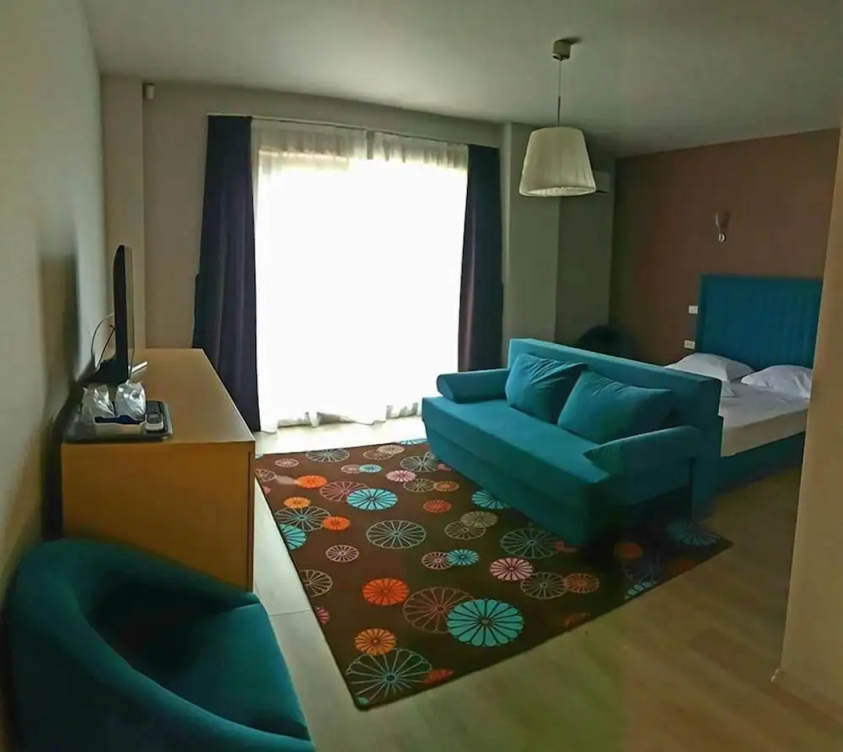 Sangria Luxury Family