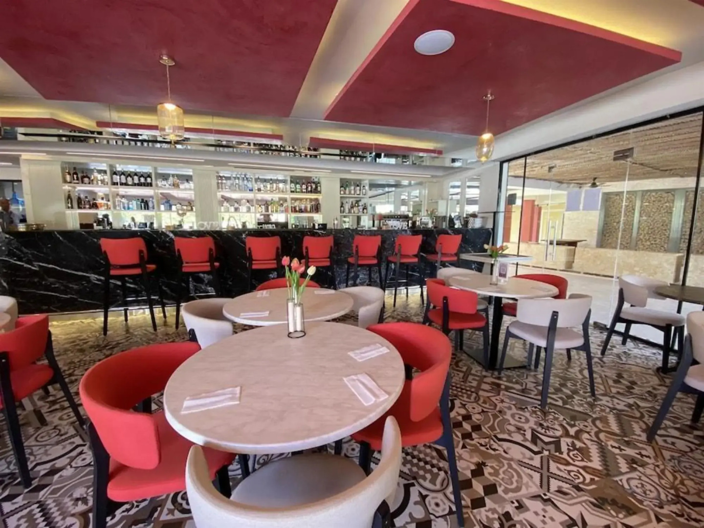 Tropicana Suites Deluxe Beach Club & Pool