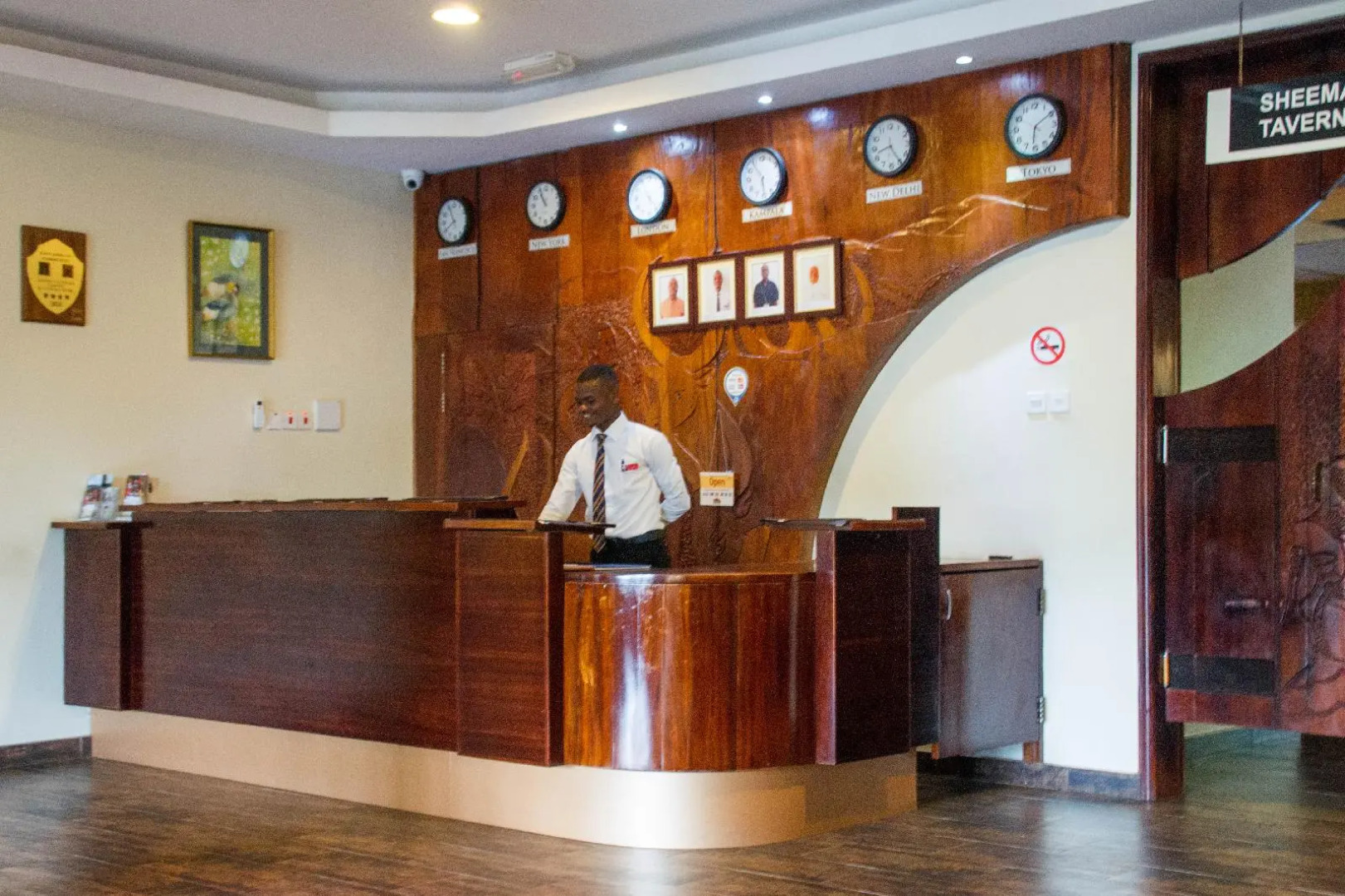 Igongo Country Hotel & Cultural Centre