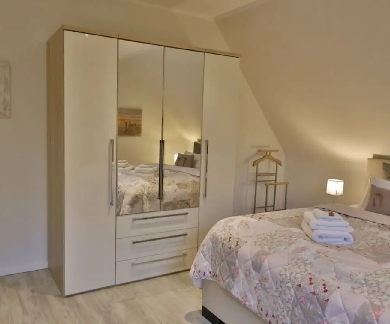 Herring Gull Modern Retreat