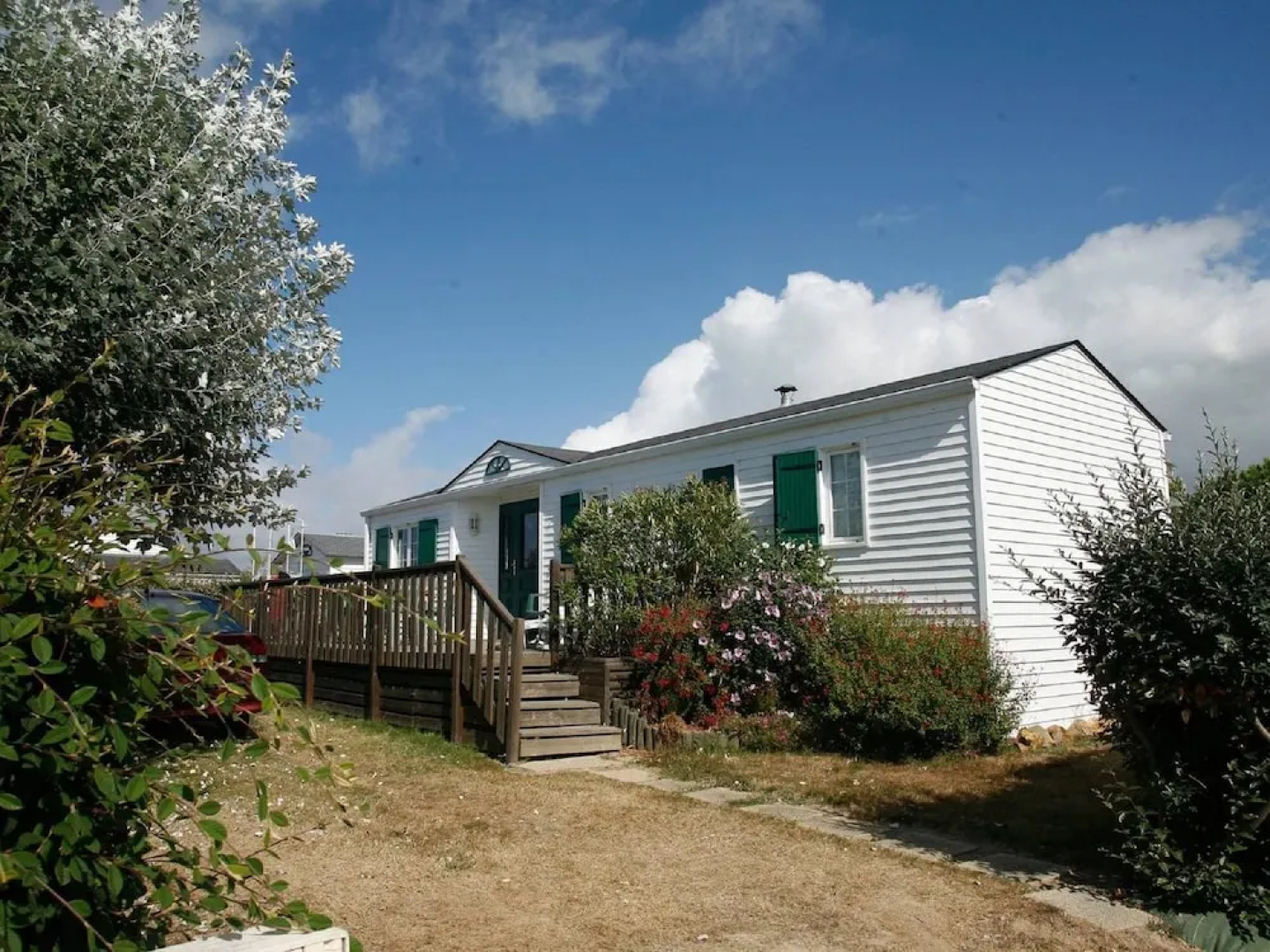 Detached Cottage With a Terrace 300m From the Atlantic Coast
