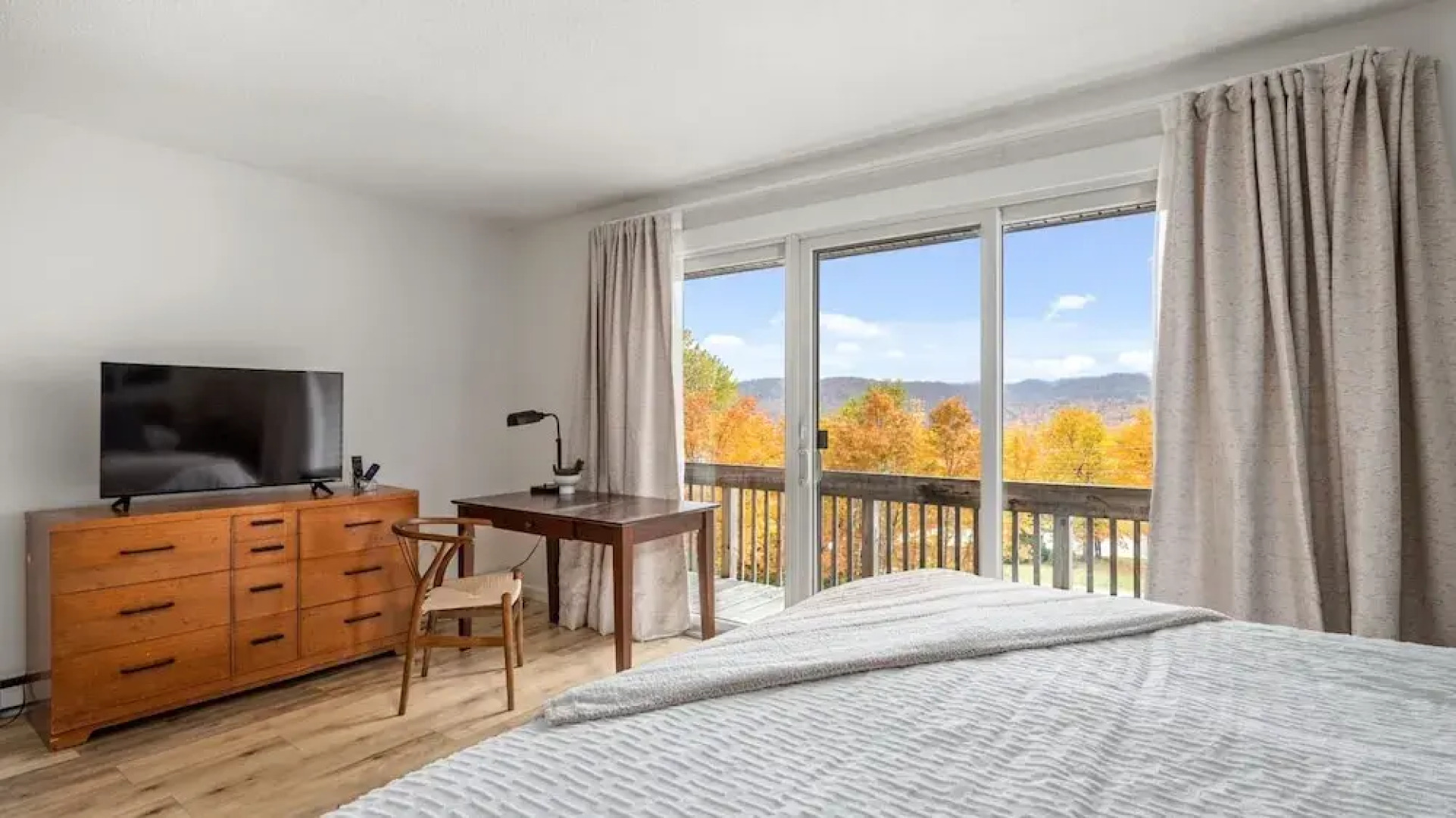 Bolton Condo 3 Bedroom Condo by RedAwning