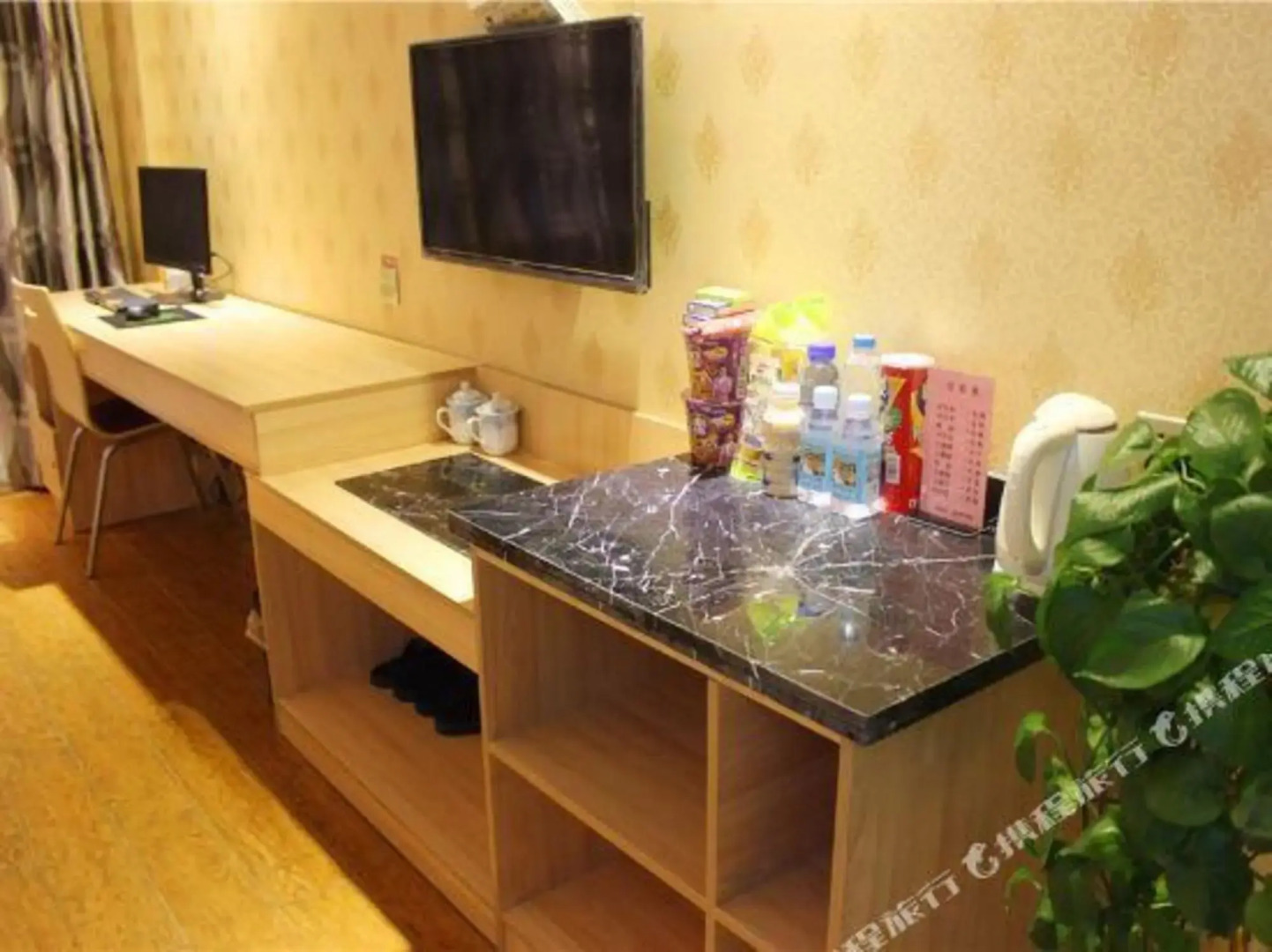 Xinyang Xiangjia Hotel