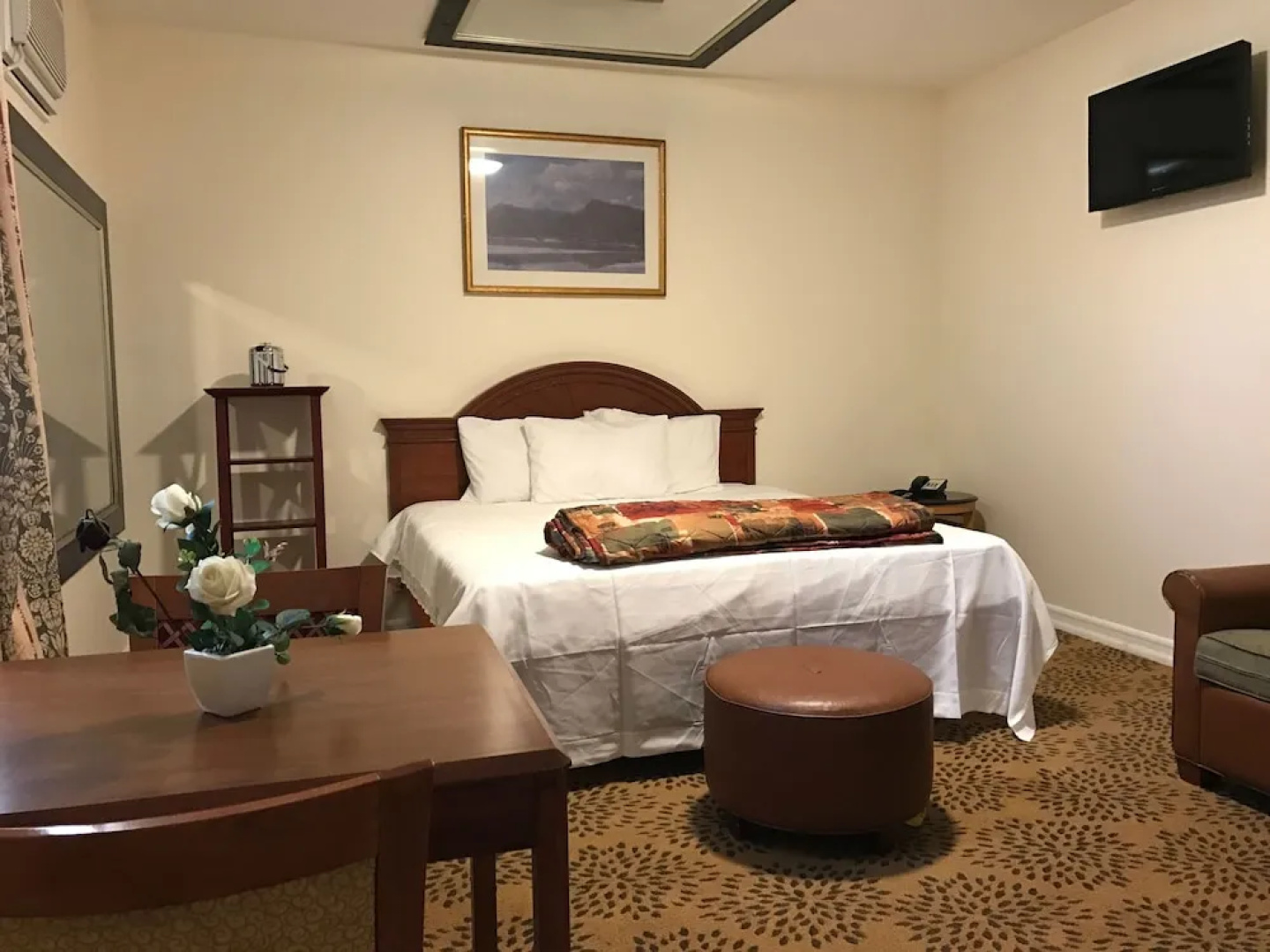 Waterbury Motel