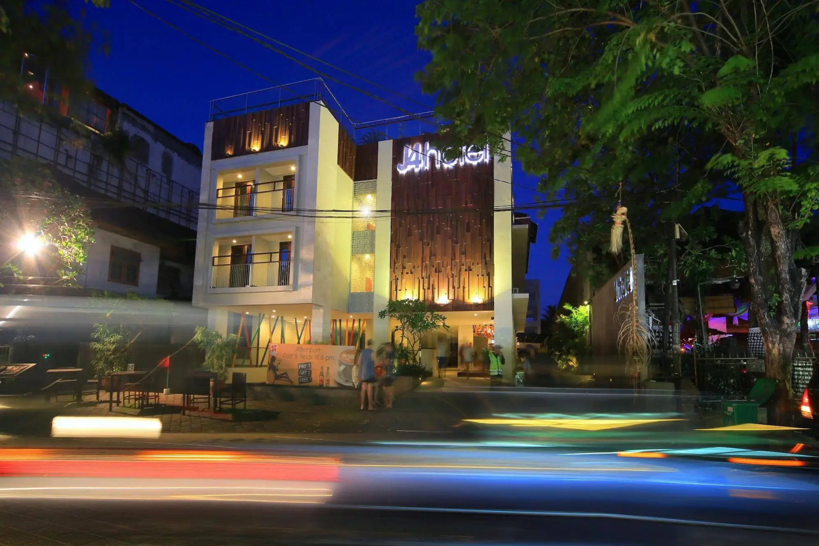 J4 Hotels Legian