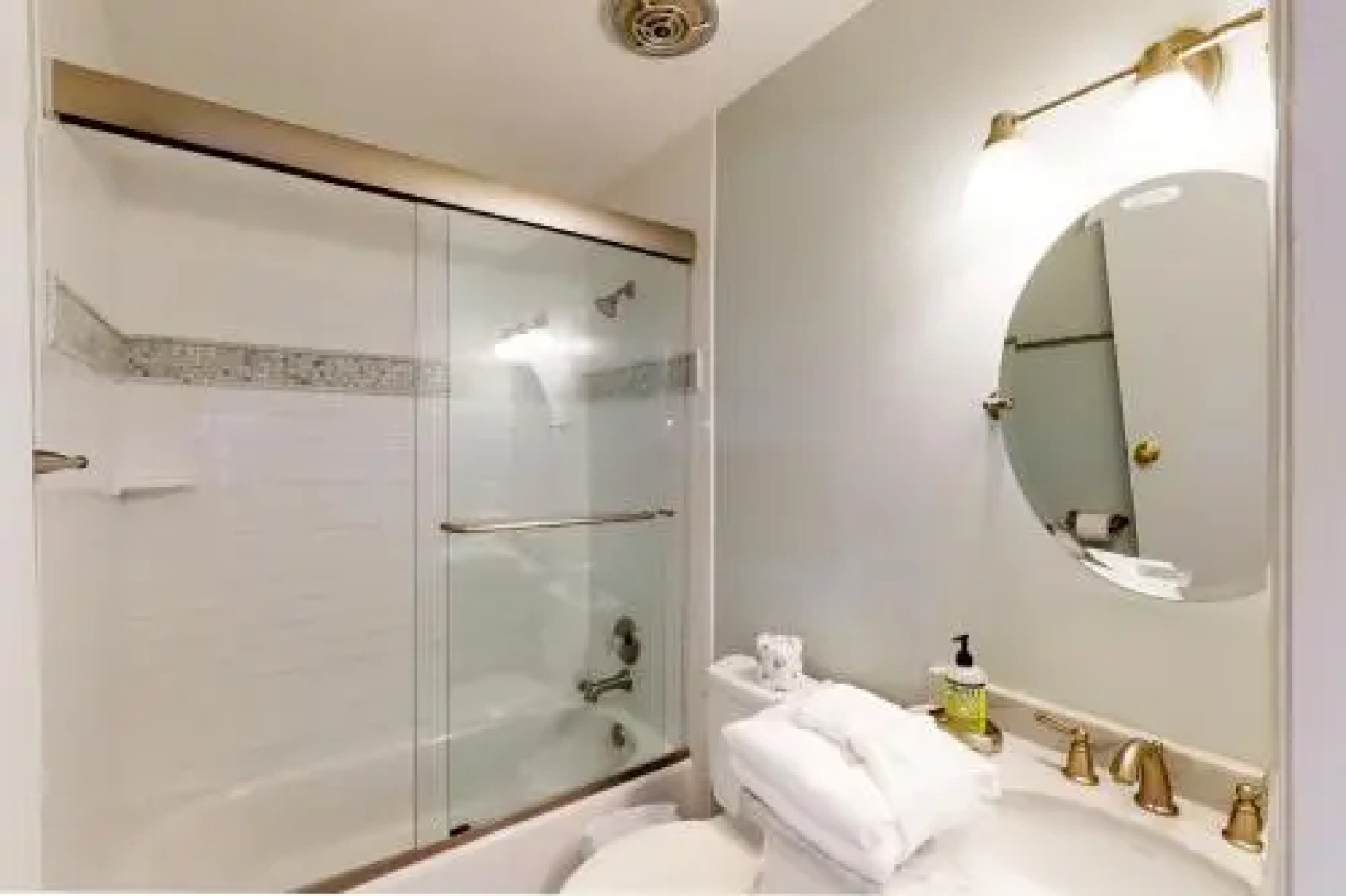 1054 Sparrow Pond Cottage