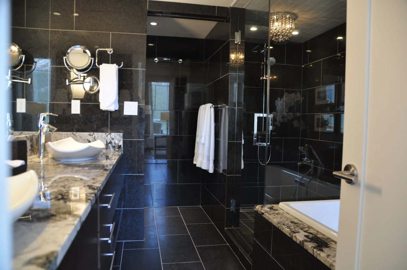 Rimrock Banff, Emblems Collection