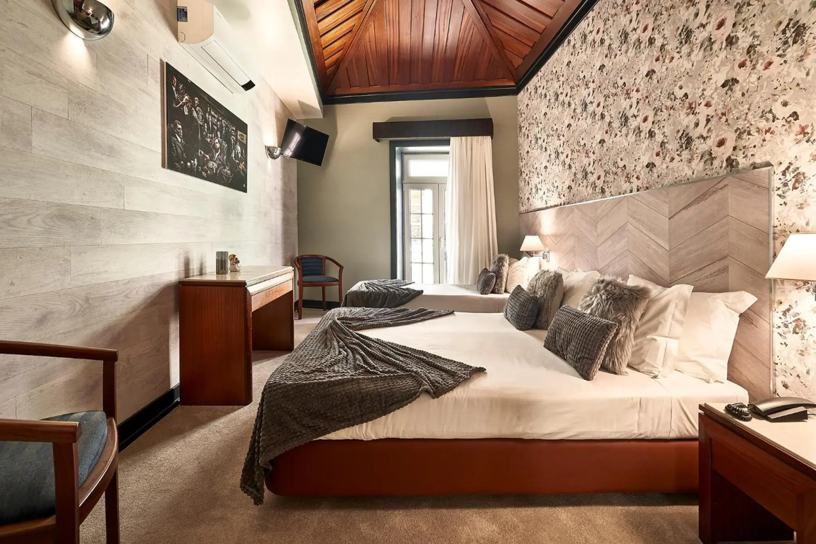 José Estêvão Hotel