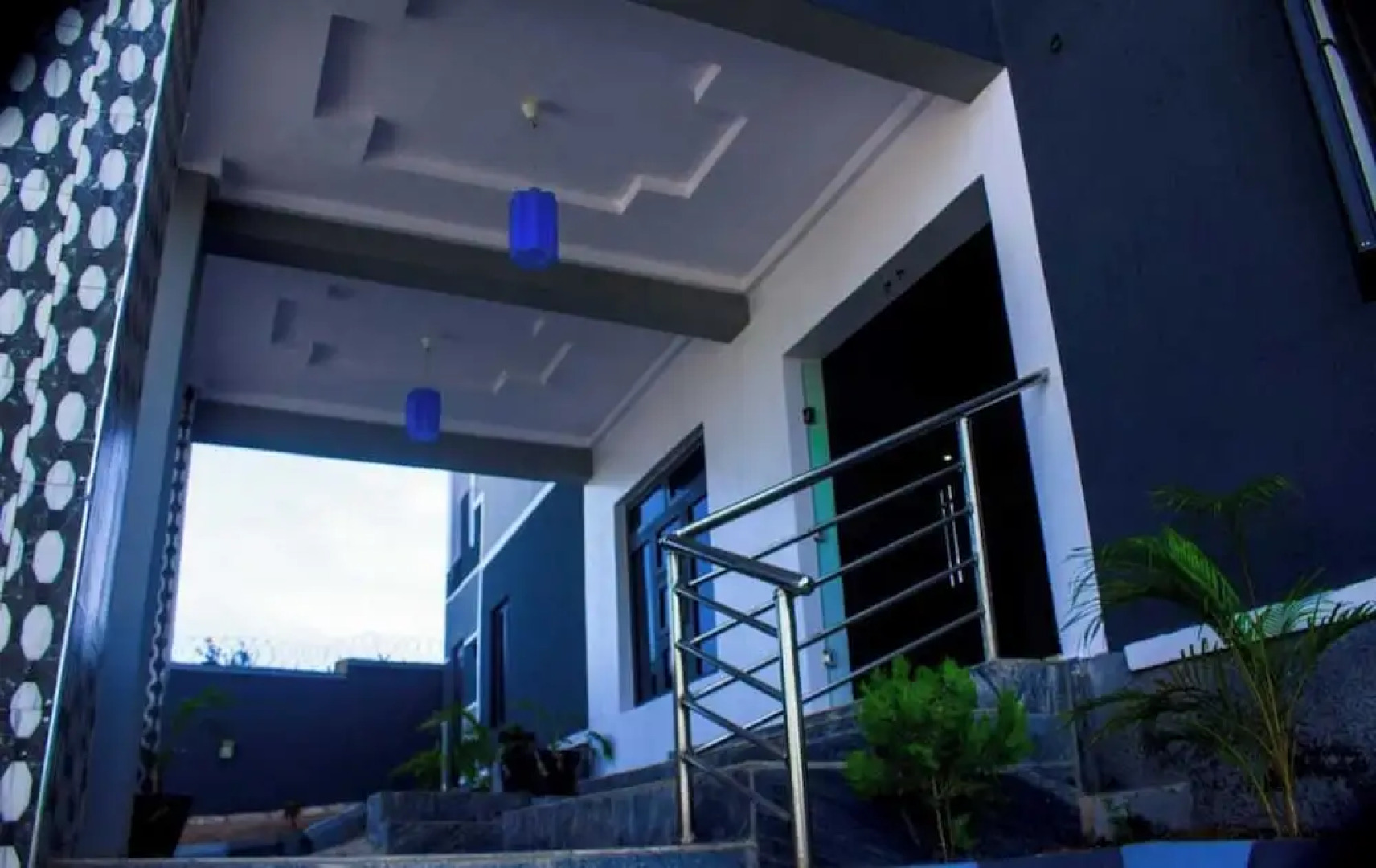 New Diamond Suites and Apartment Jos