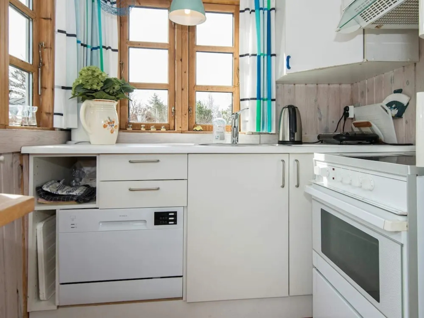 6 Person Holiday Home in Grenaa