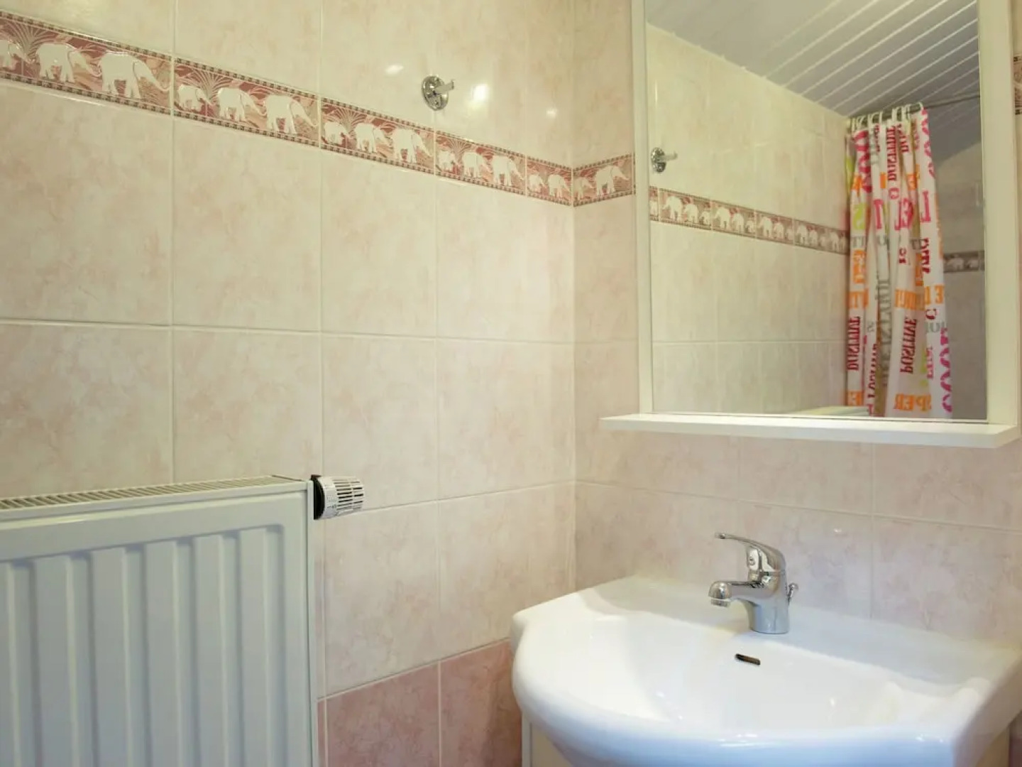 Family Holiday Home With Indoor Pool and Playroom in a Beautiful Rural Region