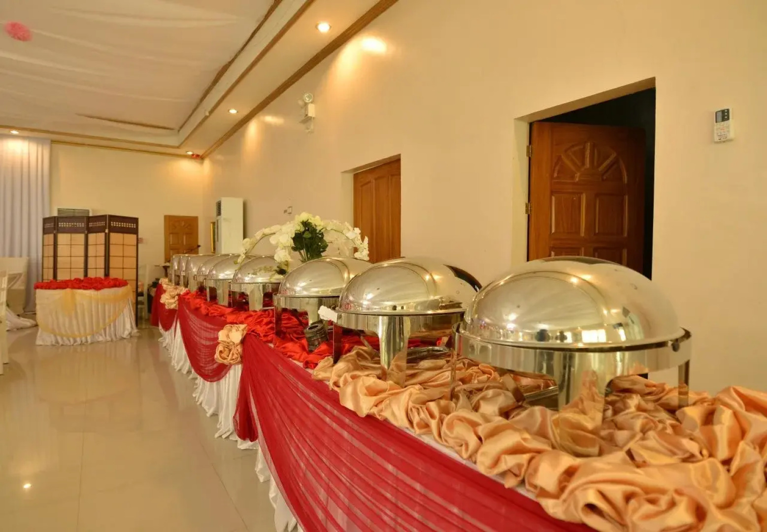 Inn and Suites at Roz and Angeliques