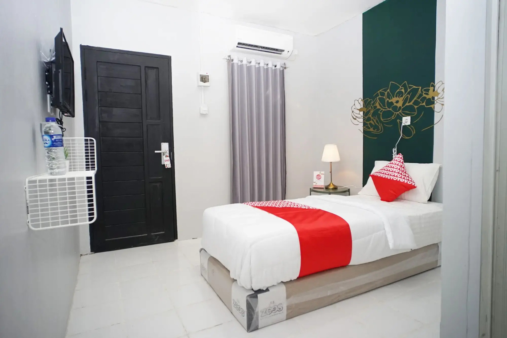 1125 Sani Guest House