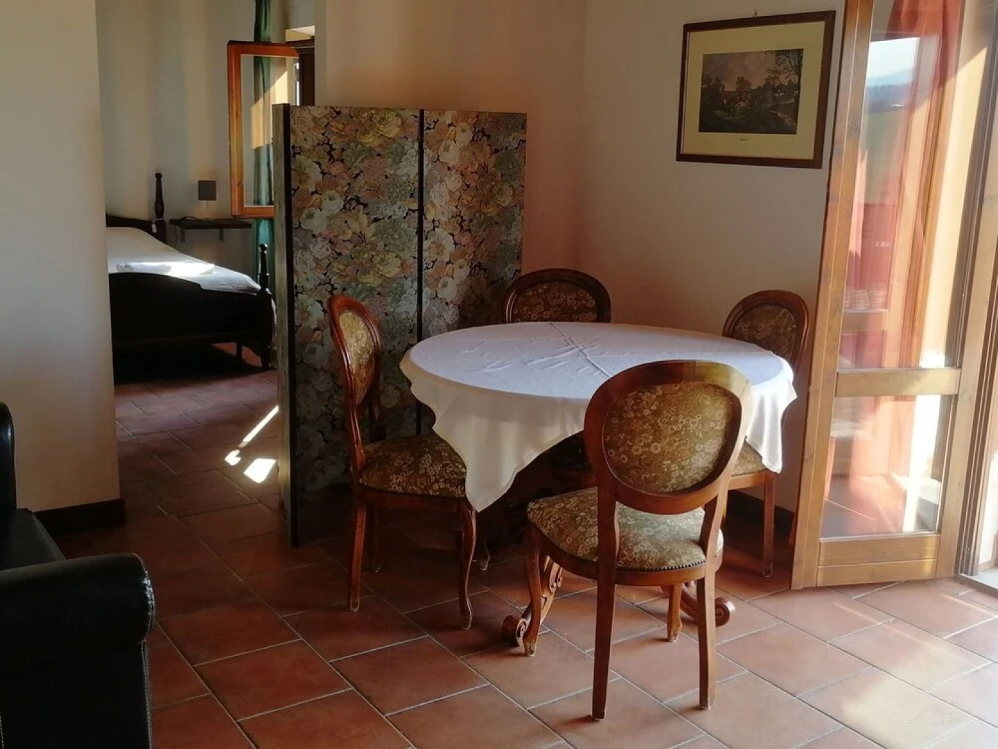 Heritage Apartment in Treia With Garden