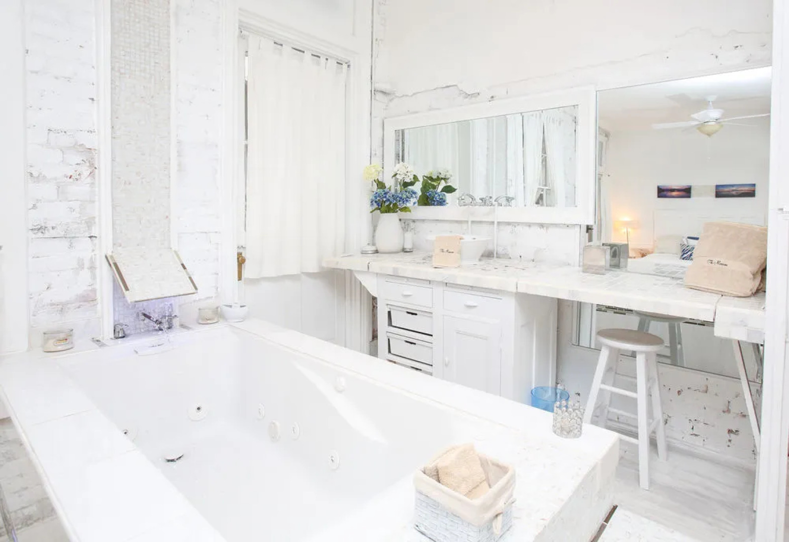 Fleur De Lis Mansion