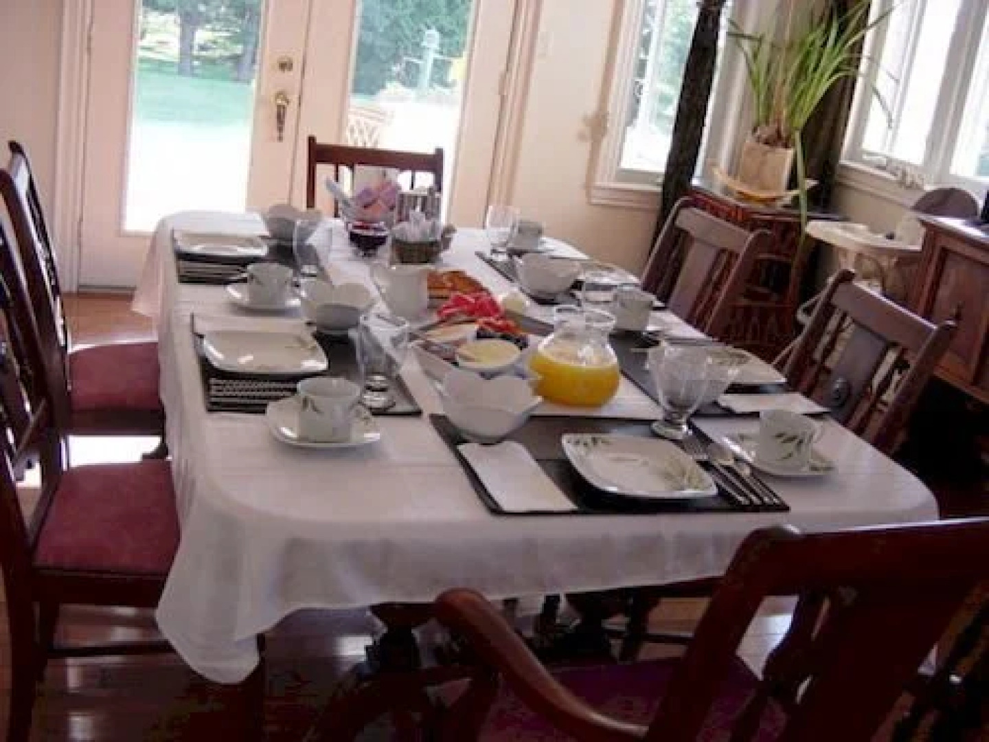 Pine Breeze Bed and Breakfast