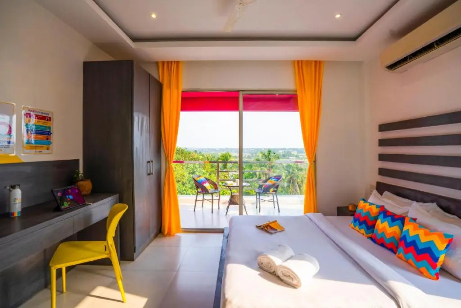 goSTOPS Goa Baga - Hostel