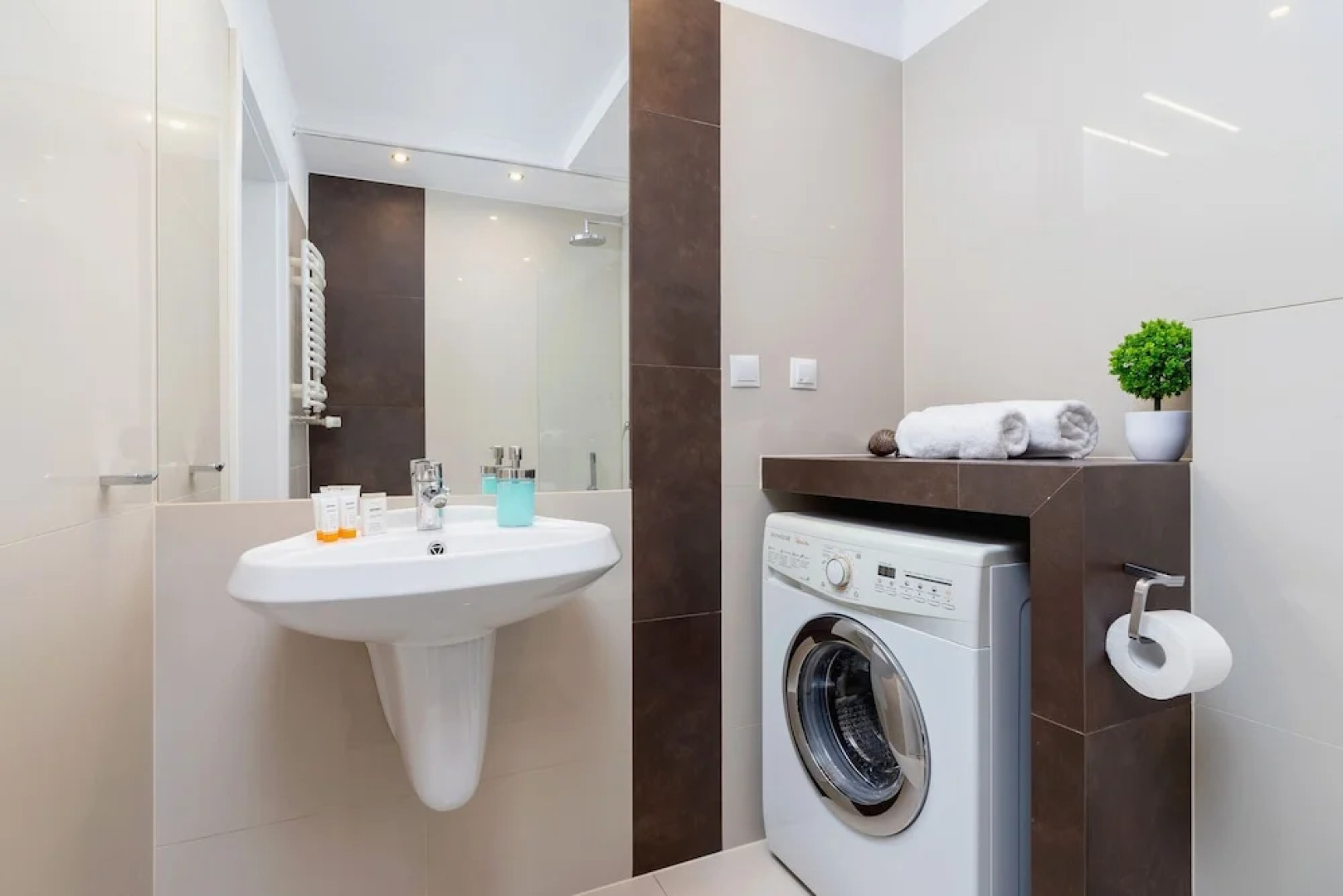 Apartment Lobzowska Cracow by Renters