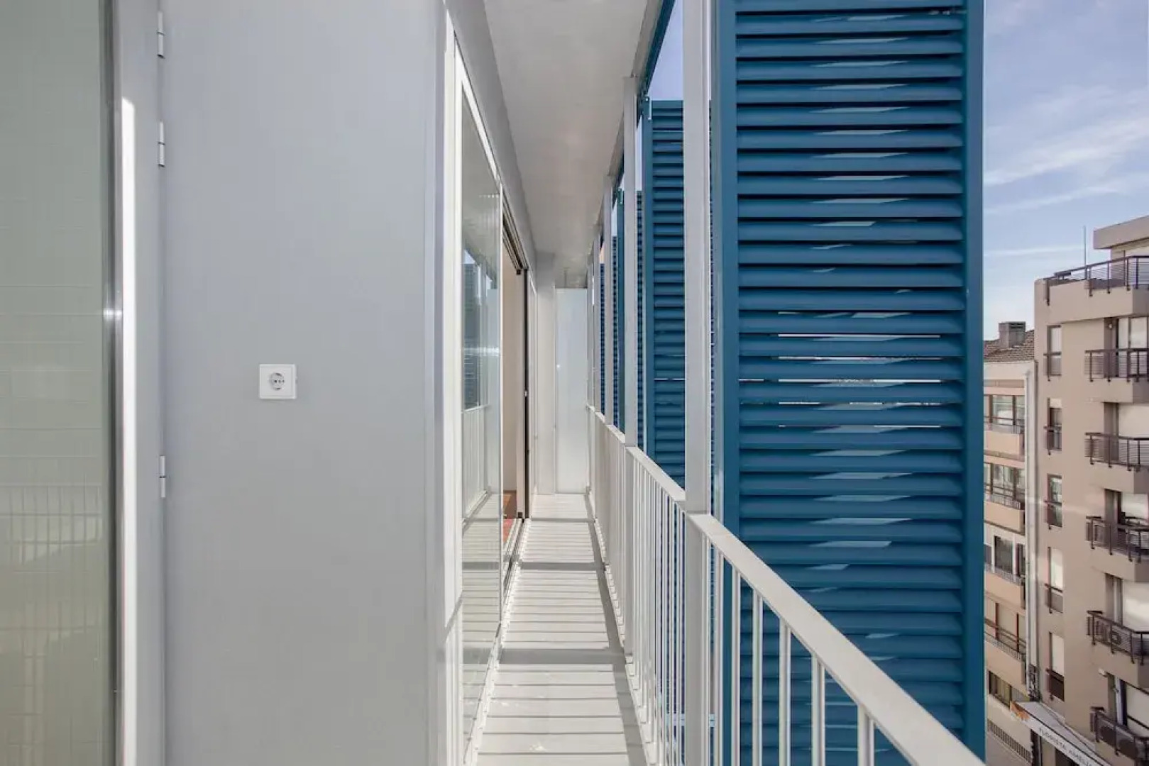 Liiiving - Bright Light Apartment