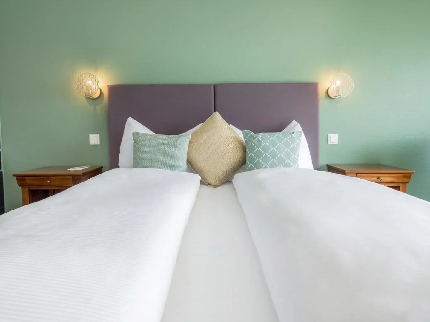 Swiss-Chalet Merlischachen - Romantik Schloss-Hotel am See