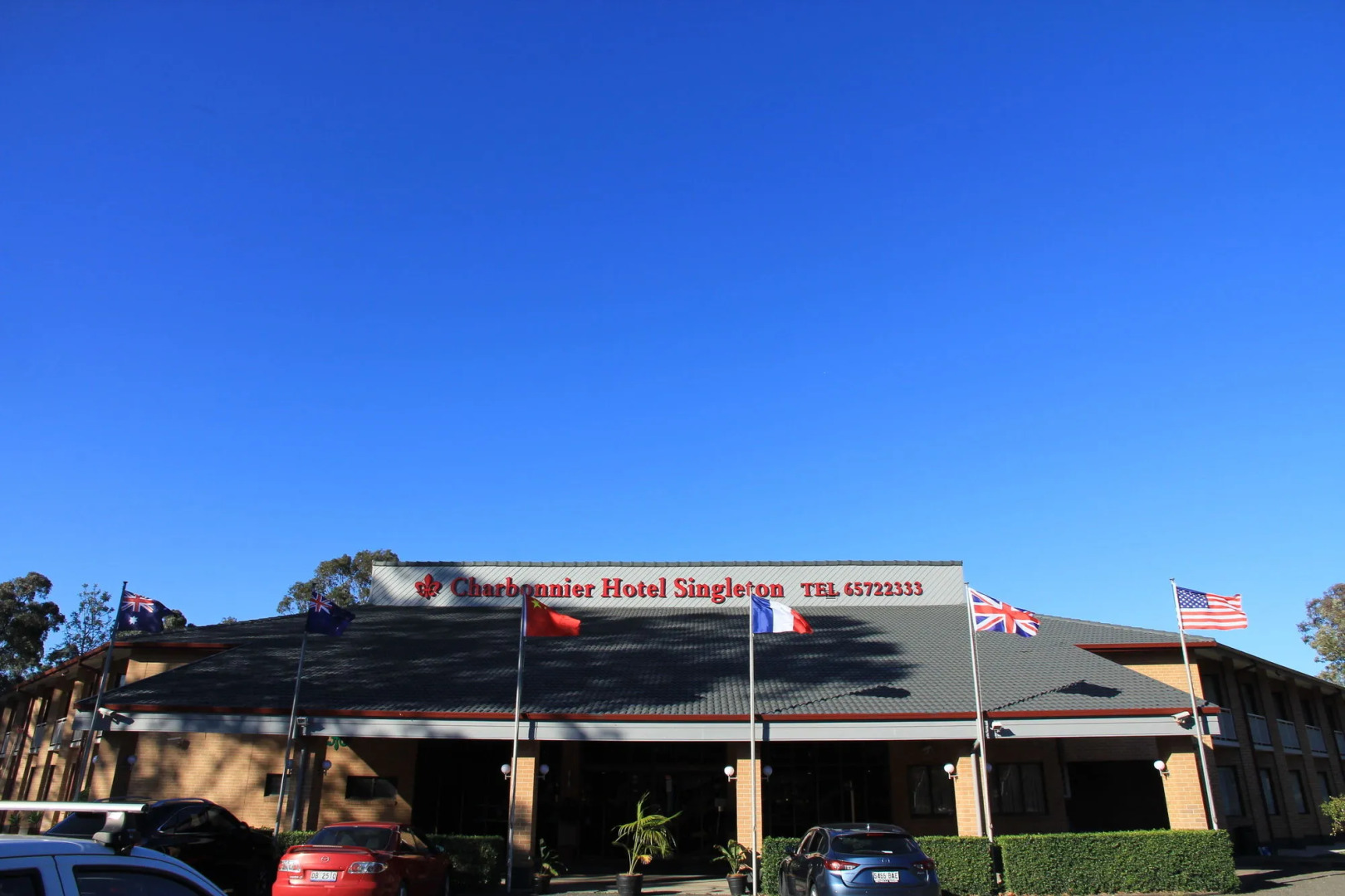 Charbonnier Motor Inn