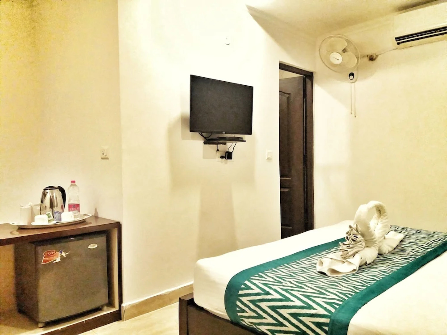 OYO 6090 Hotel Park View Premium