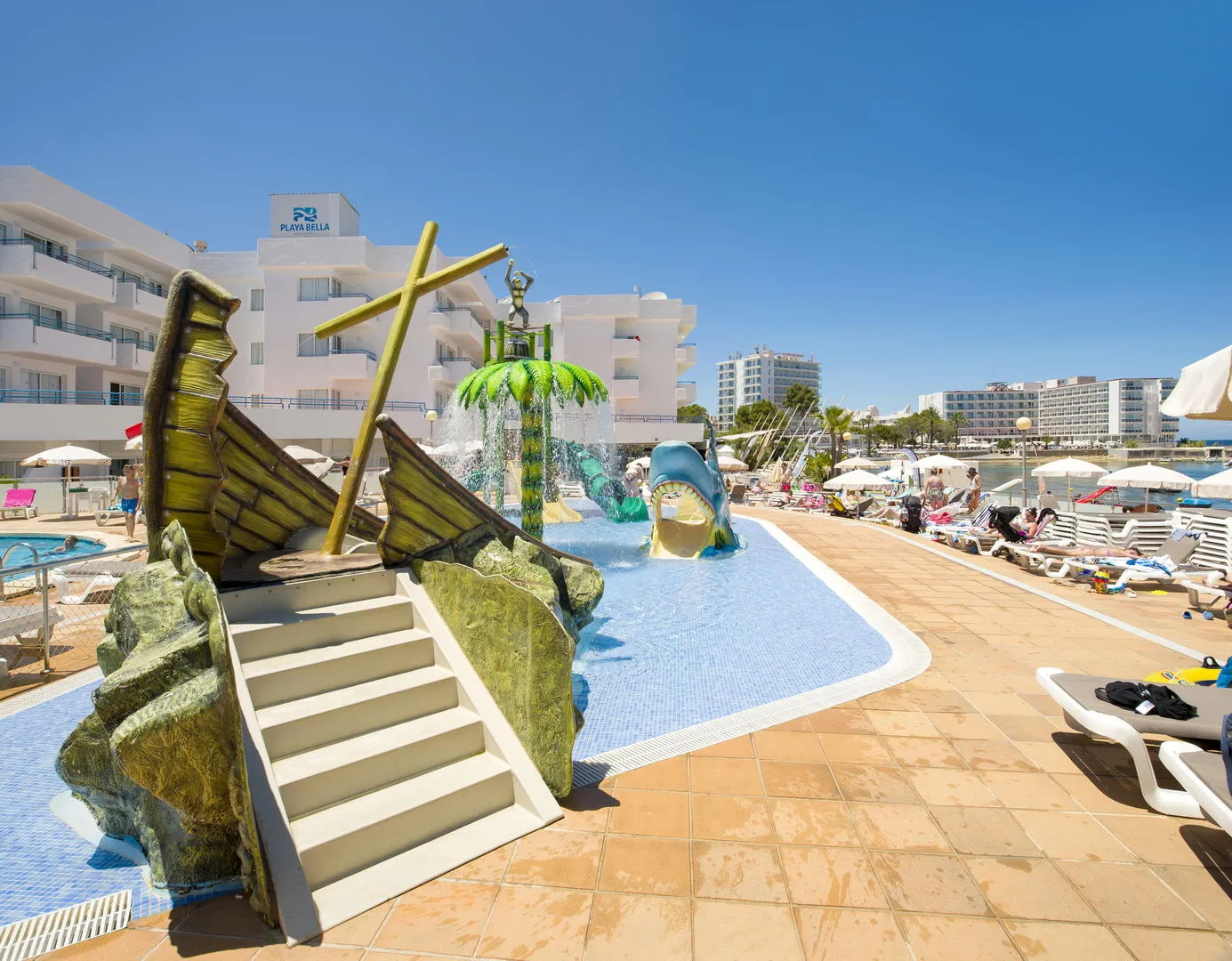 Playa Bella Beach Apartments