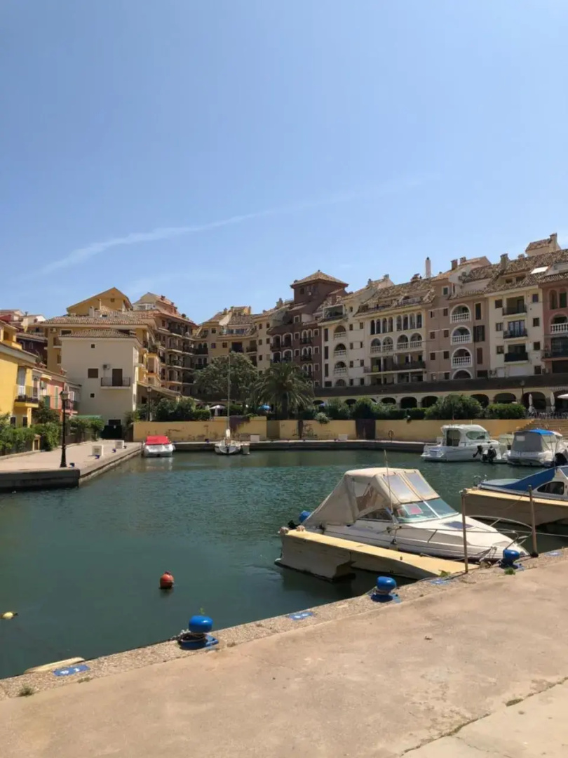 Port Saplaya Resort
