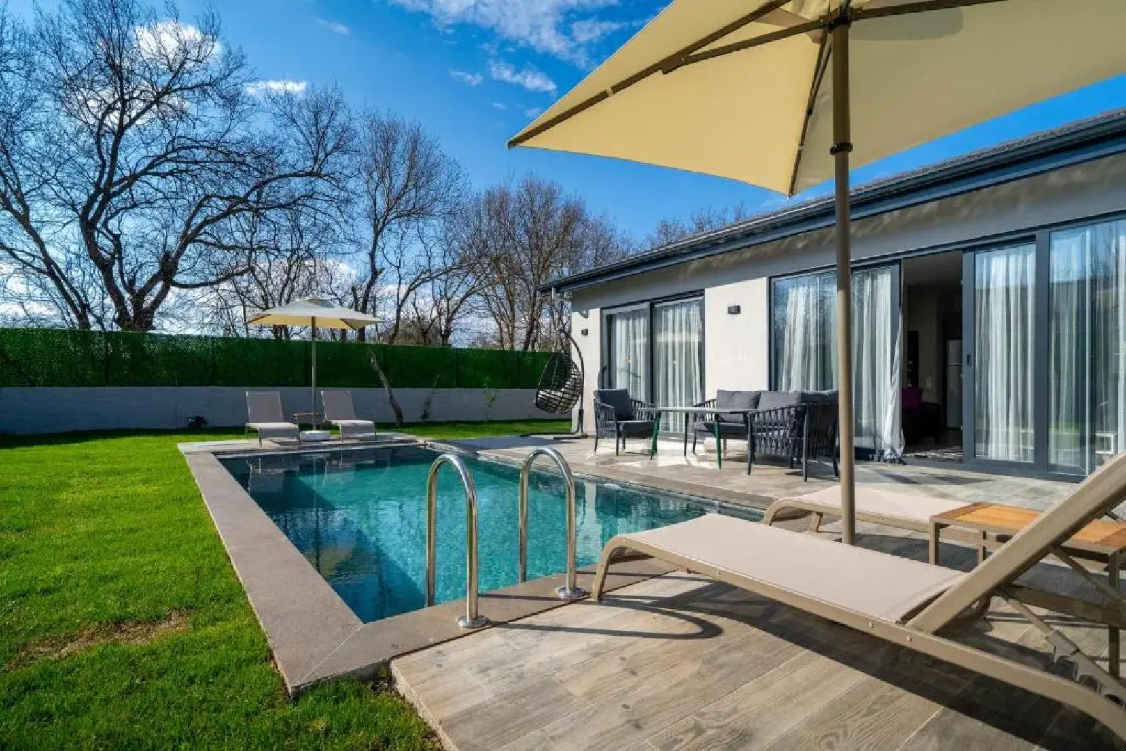 2 Bedroom Private Villa With Swimming Pool