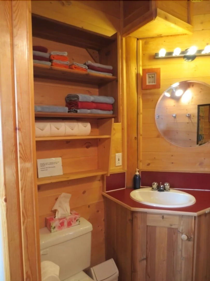 Blaeberry Mountain Lodge