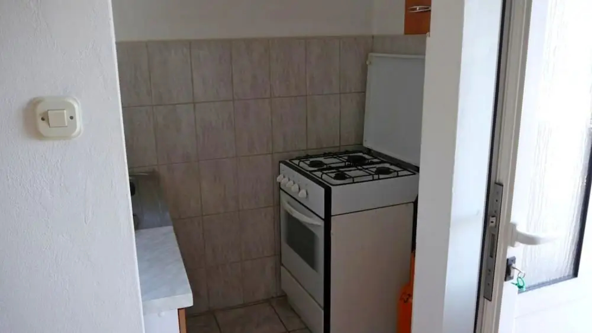 Cosy 1 bedroom apartment with sea view