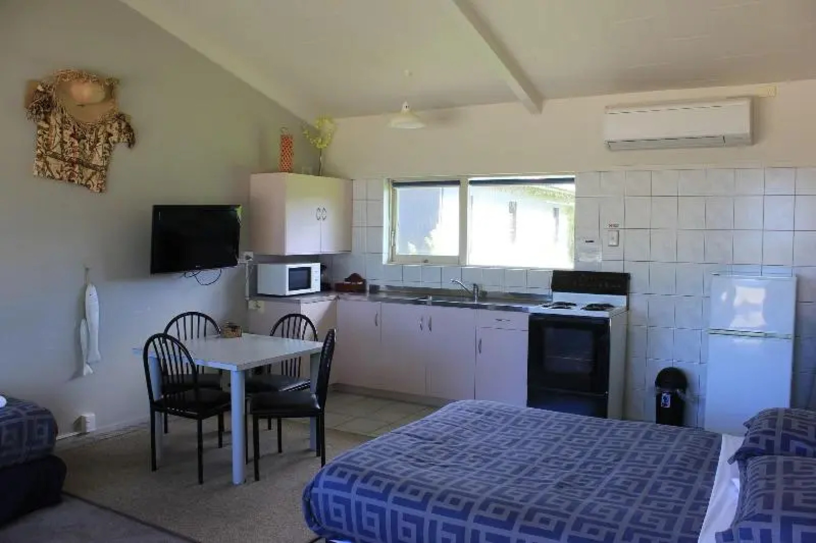 Waiteti Lakefront Motel