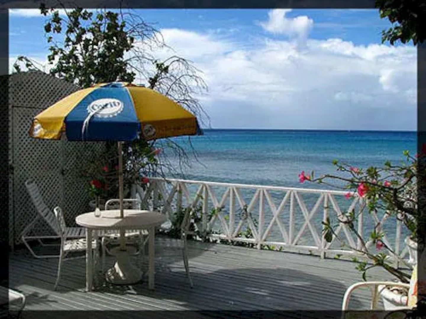 Cassandra 2 Beach Apartments