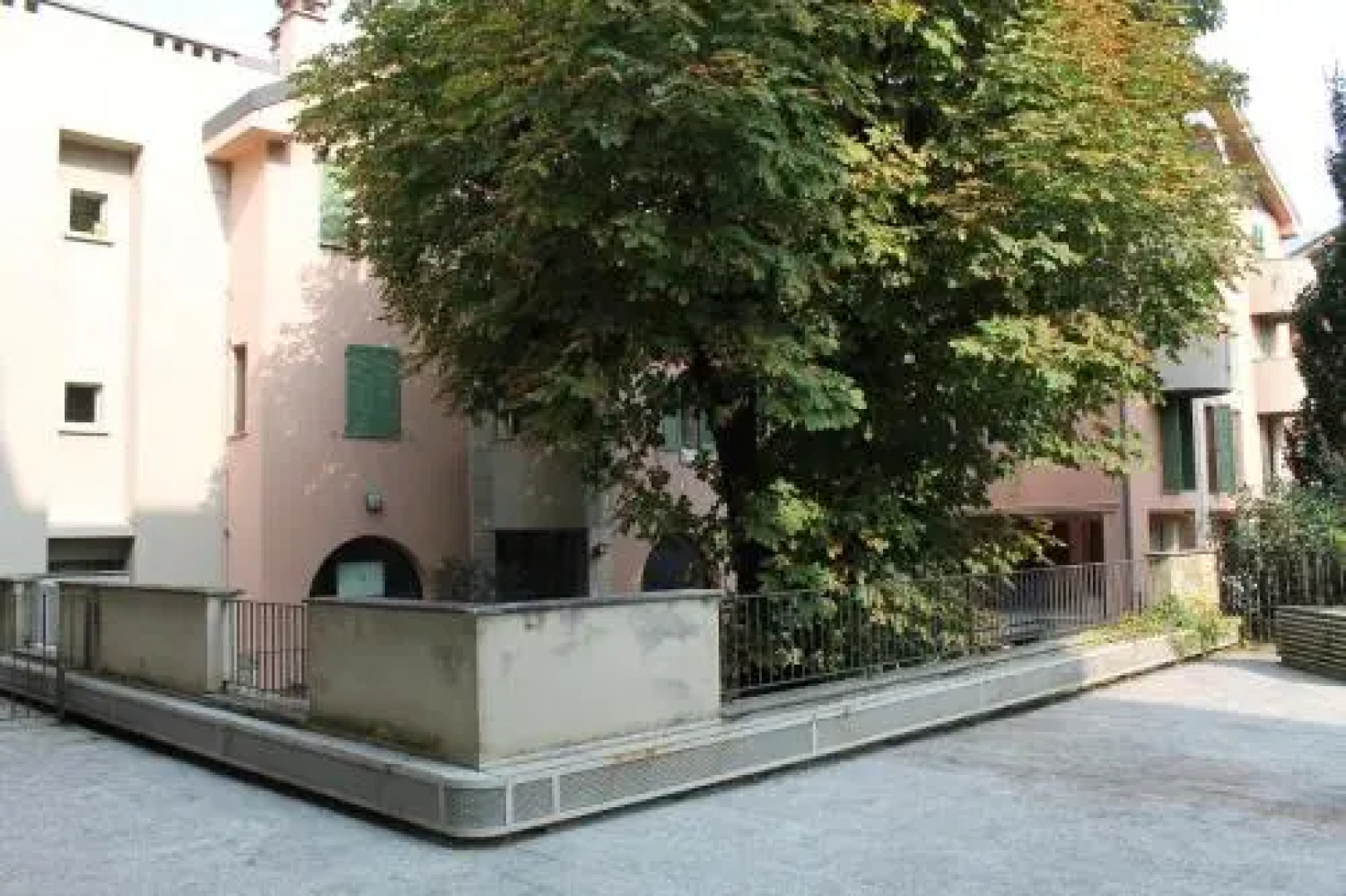 My Room Center Station