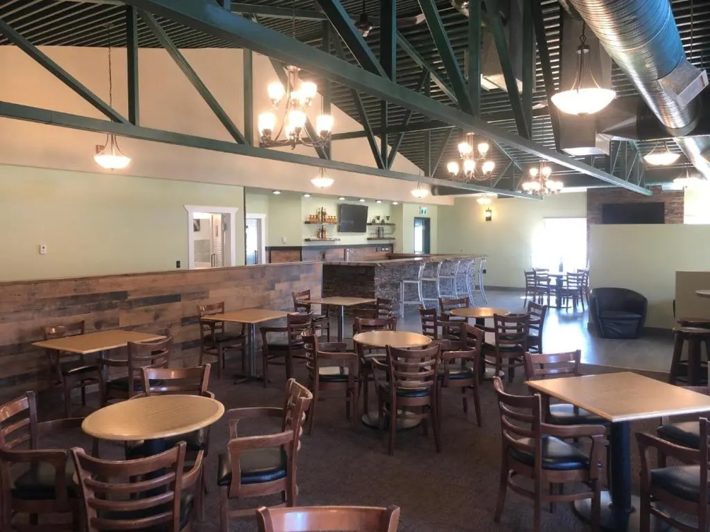 Onoway Inn And Suites