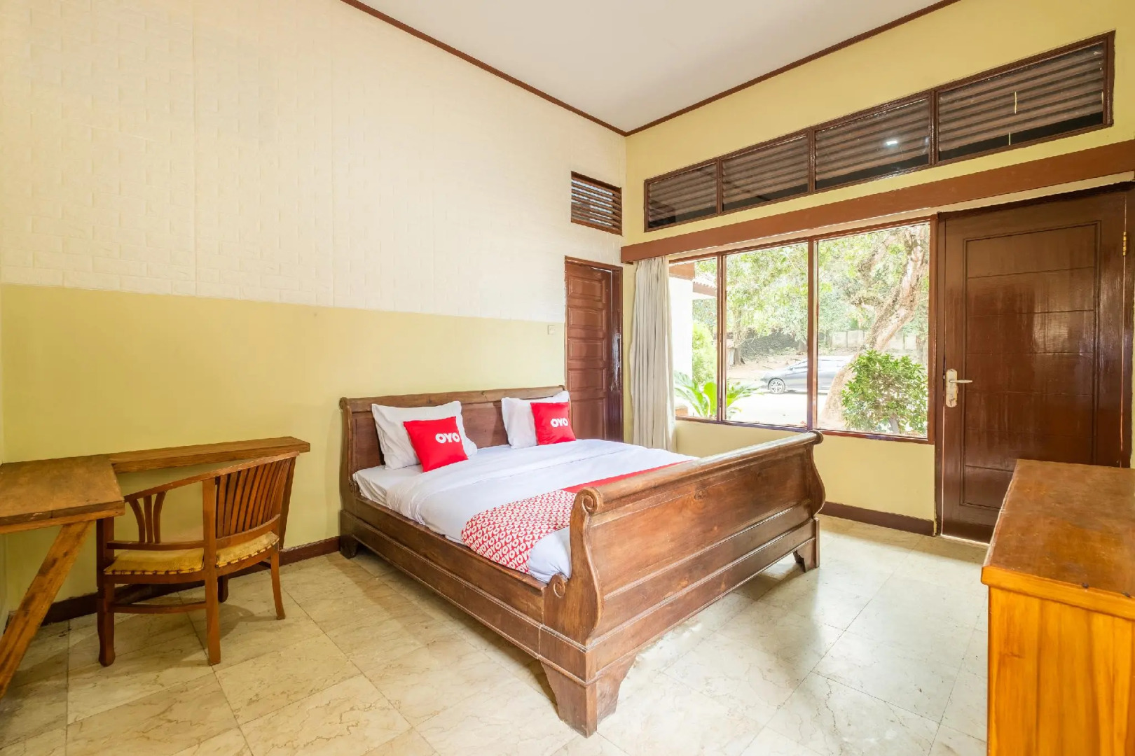 OYO 951 Cempaka Ratu Beach Resort