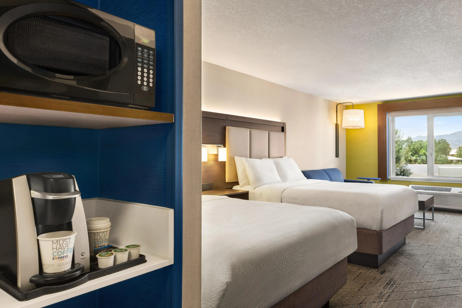 Holiday Inn Express & Suites Redding by IHG