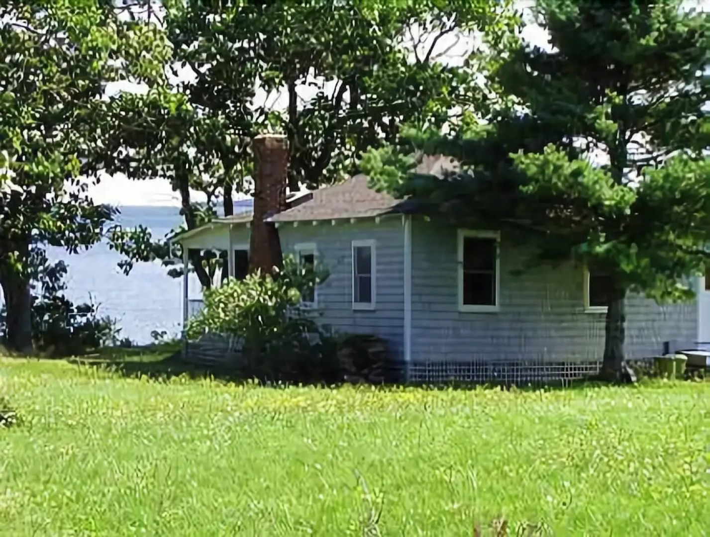 Gray Cottage - Three Bedroom Home
