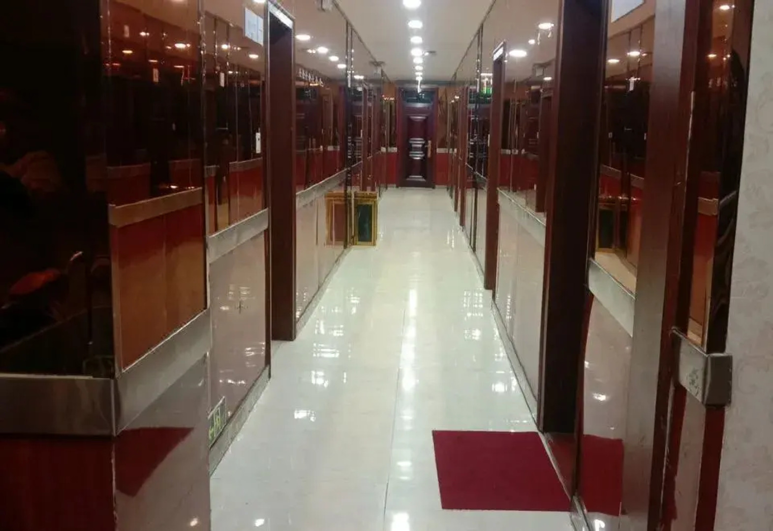 XinYuHaoHotel（formerlyOrientalPearlHotel）