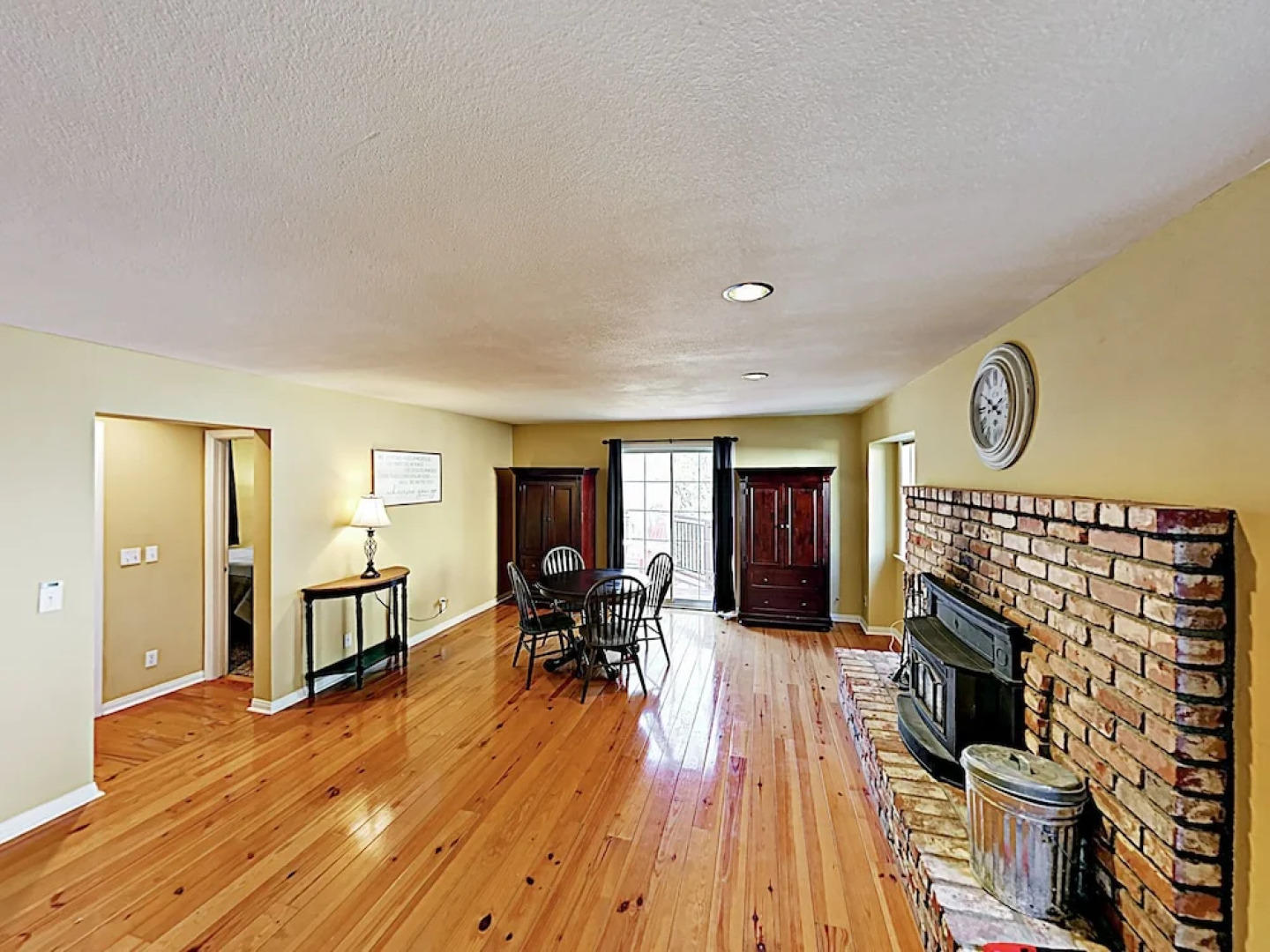 New Listing! "evergreen Escape" - Decks & Game Room 5 Bedroom Home