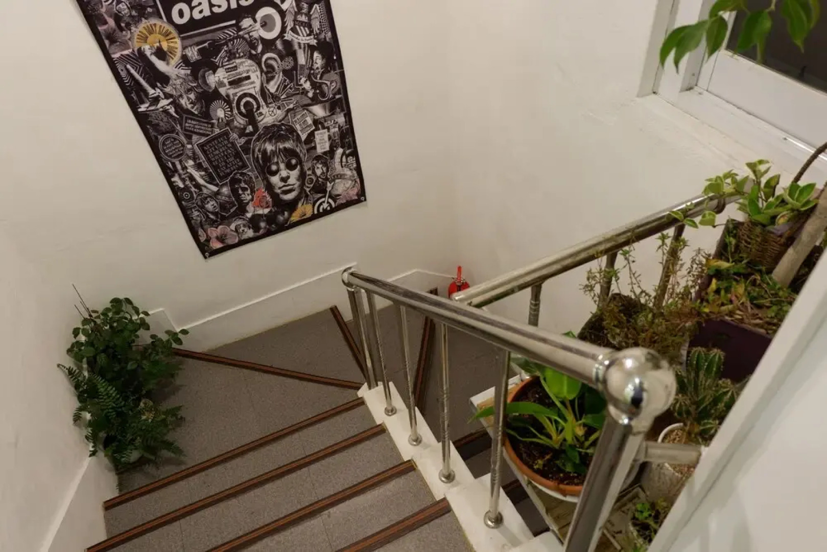 Haru The Guesthouse Hostel