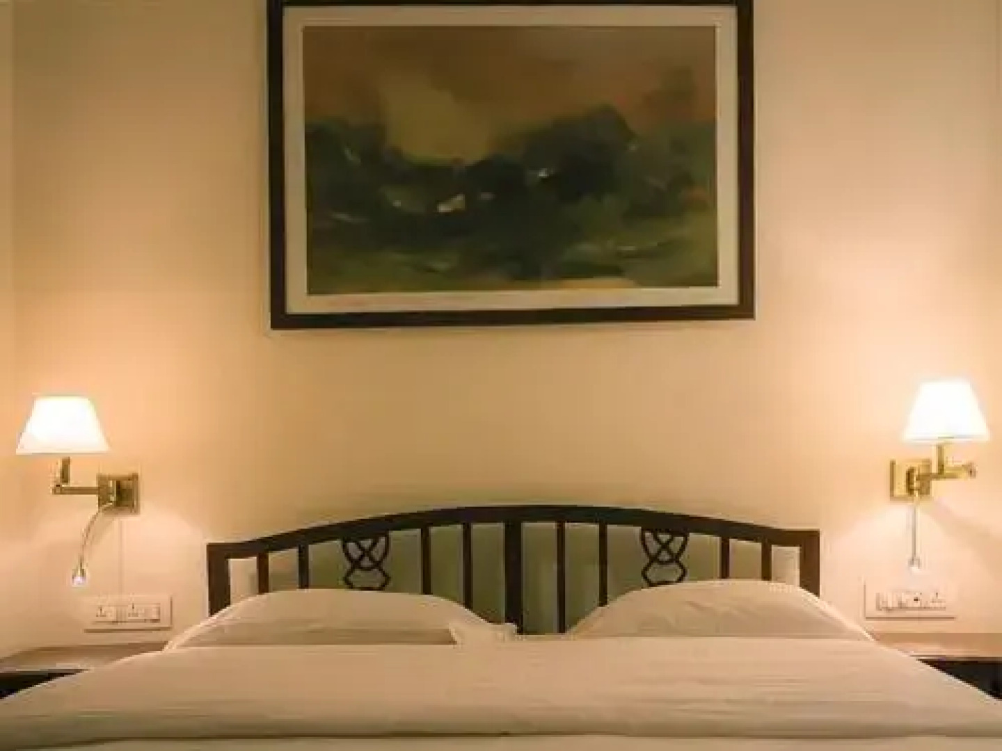 Krisna All Suite Stay