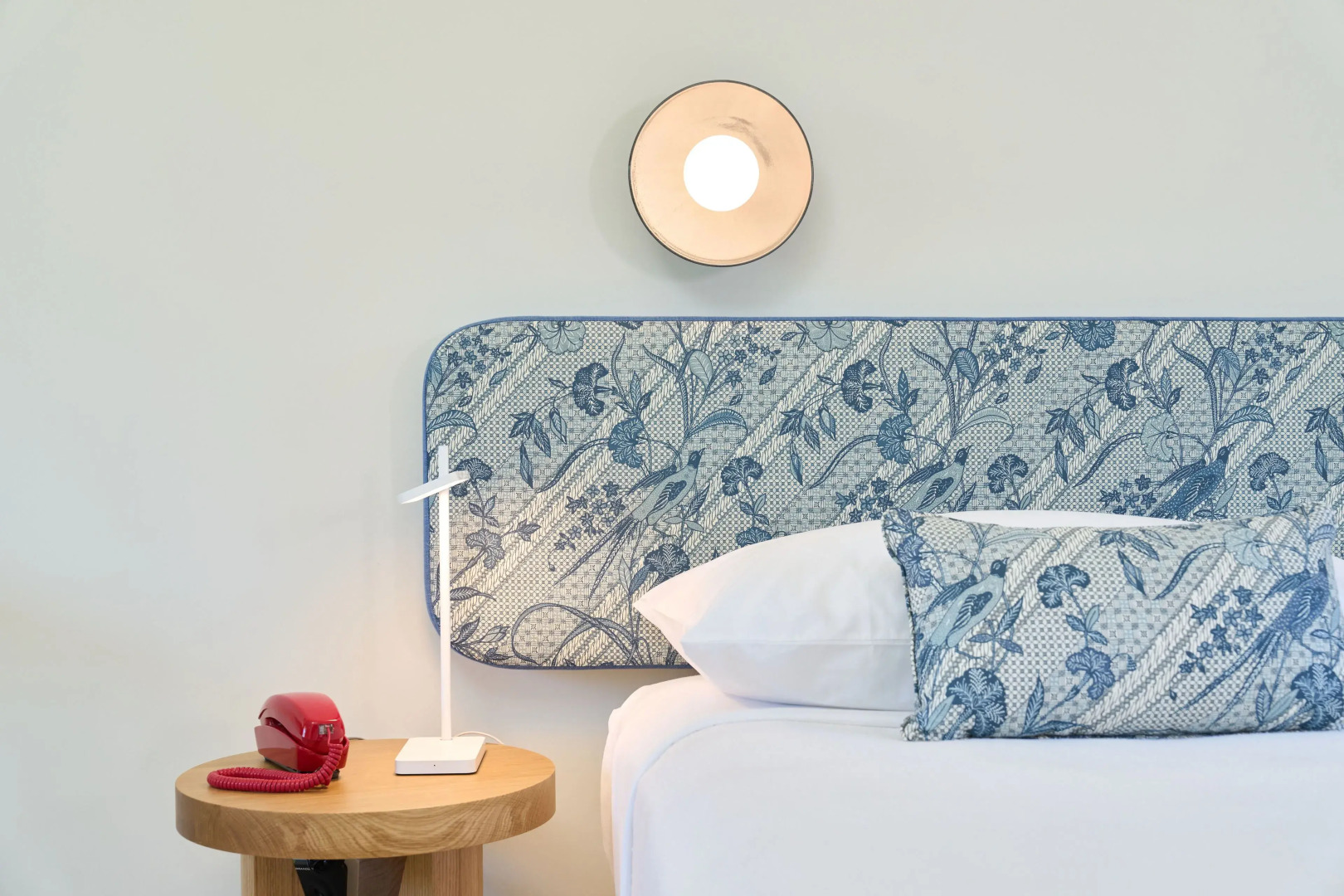 Silver Sands Motel & Beach Bungalows