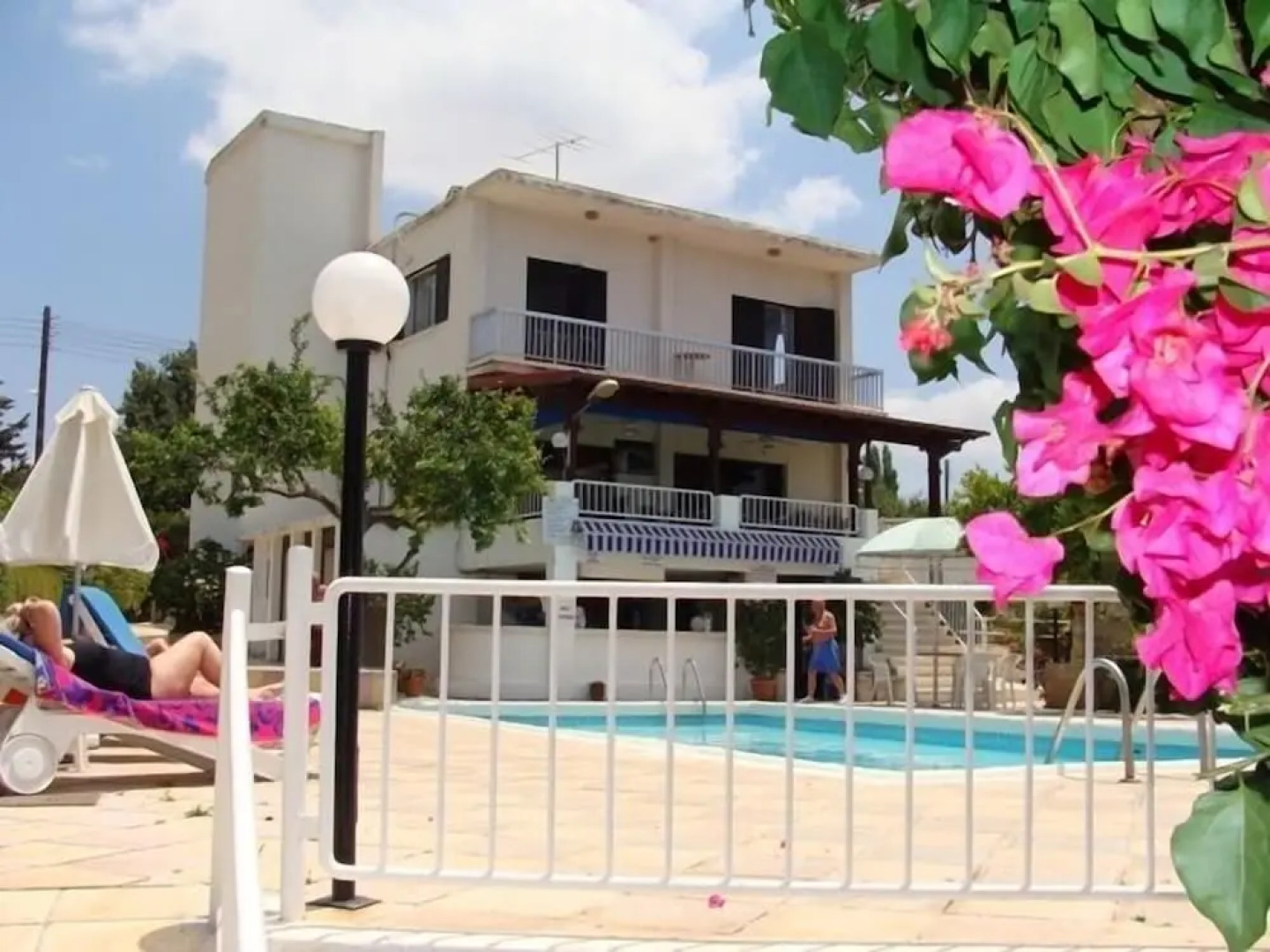 Bougainvillea Apartments